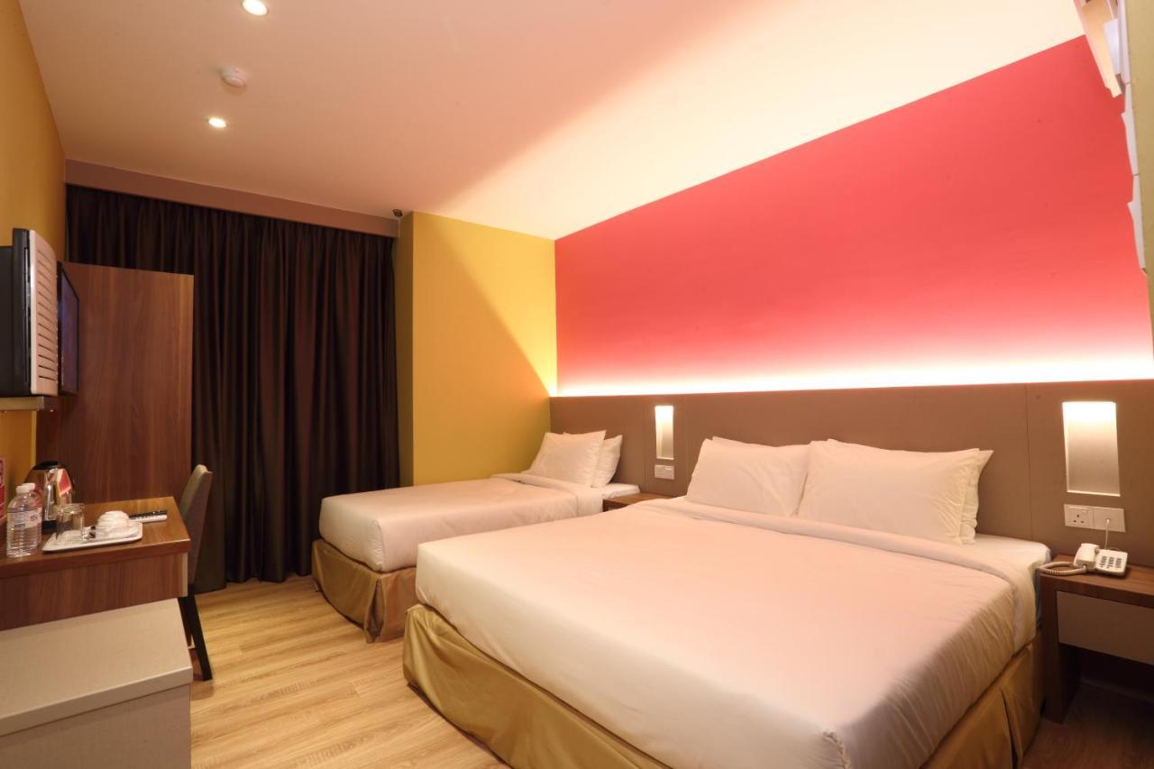 Capital O 9010 Yee Hotel Johor Bahru Esterno foto